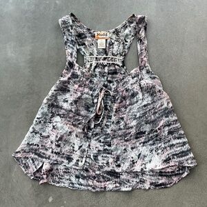 MUDD Tie Top
